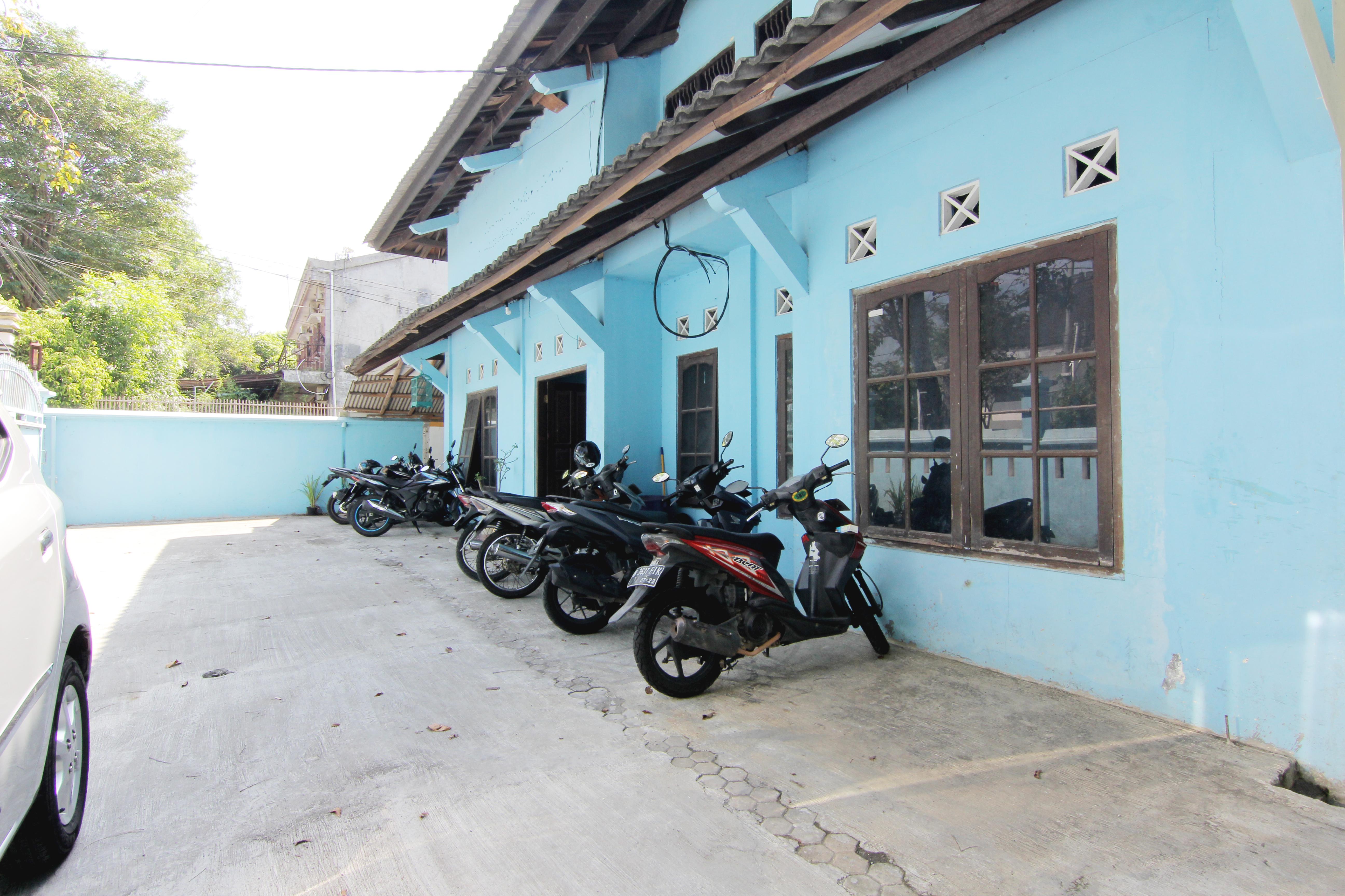 Griya Lowanu Yogyakarta Exteriör bild